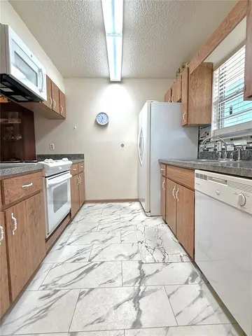 $152,500 | 4726 Granada Boulevard, Unit 4726, Sebring, FL 33872