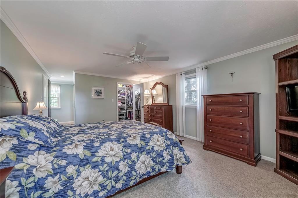 161 North Jamestown Road Coraopolis, PA 15108 - Photo 13 of 25 The master suite features a walk-in-closet and ensuite.
