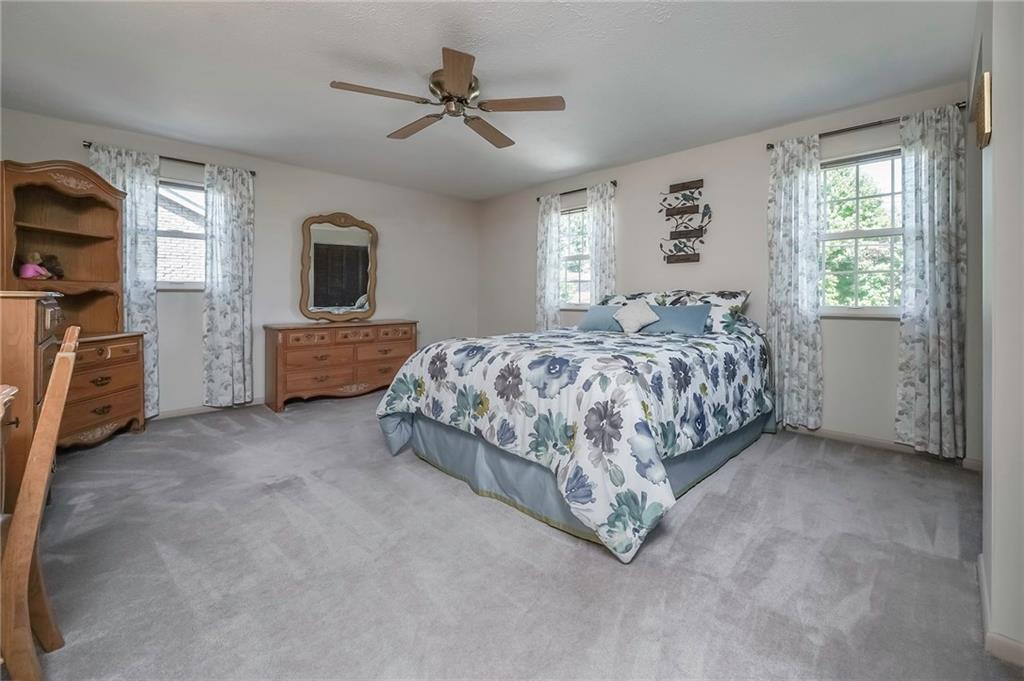 161 North Jamestown Road Coraopolis, PA 15108 - Photo 17 of 25 Gallery Image 17