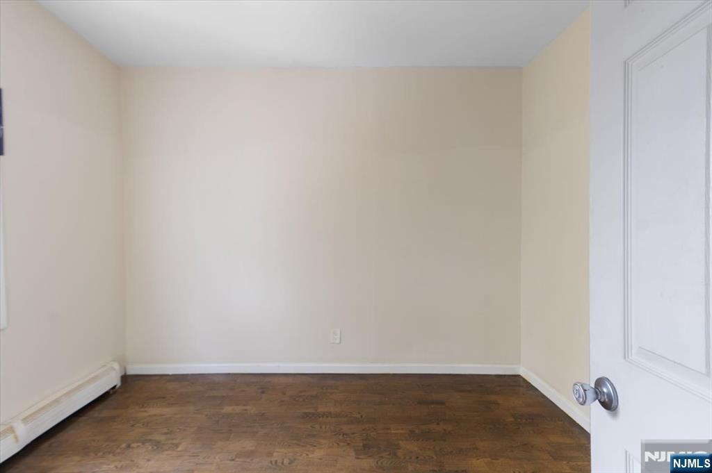422 Jelliff Avenue, Unit 1 Newark, NJ 07112 - Photo 9 of 14 a view of an empty room