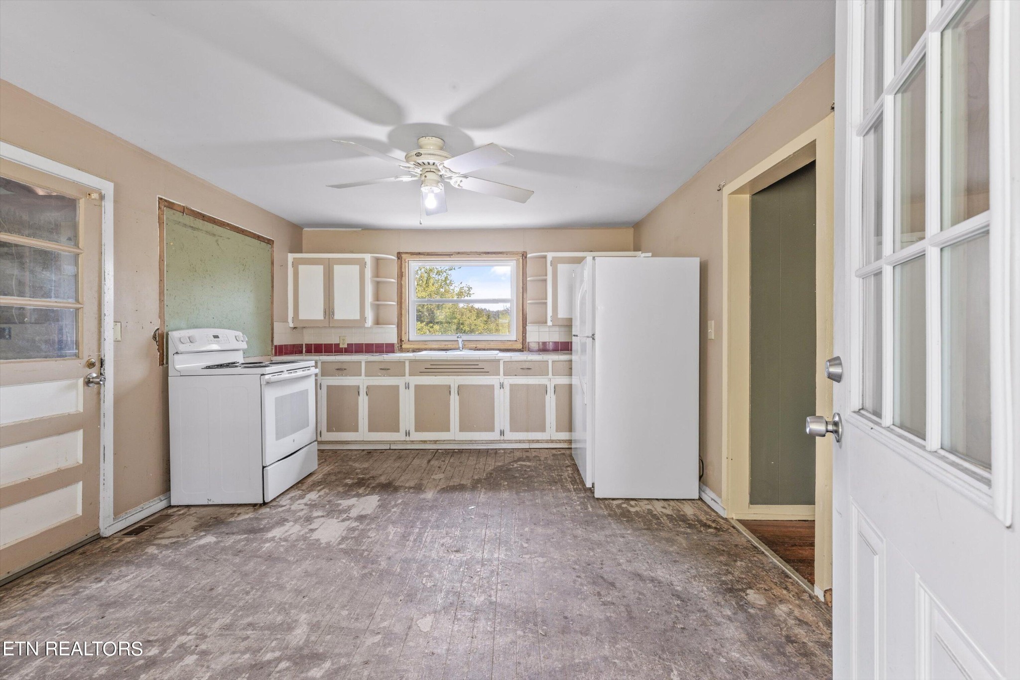 4310 Prospect Road Knoxville, TN 37920 - Photo 10 of 32 Gallery Image 10