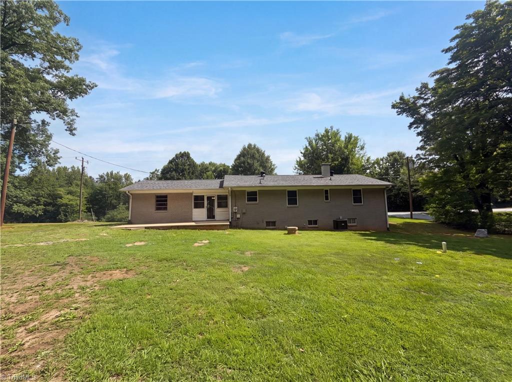5025 Forbush Road East Bend, NC 27018 - Photo 17 of 18