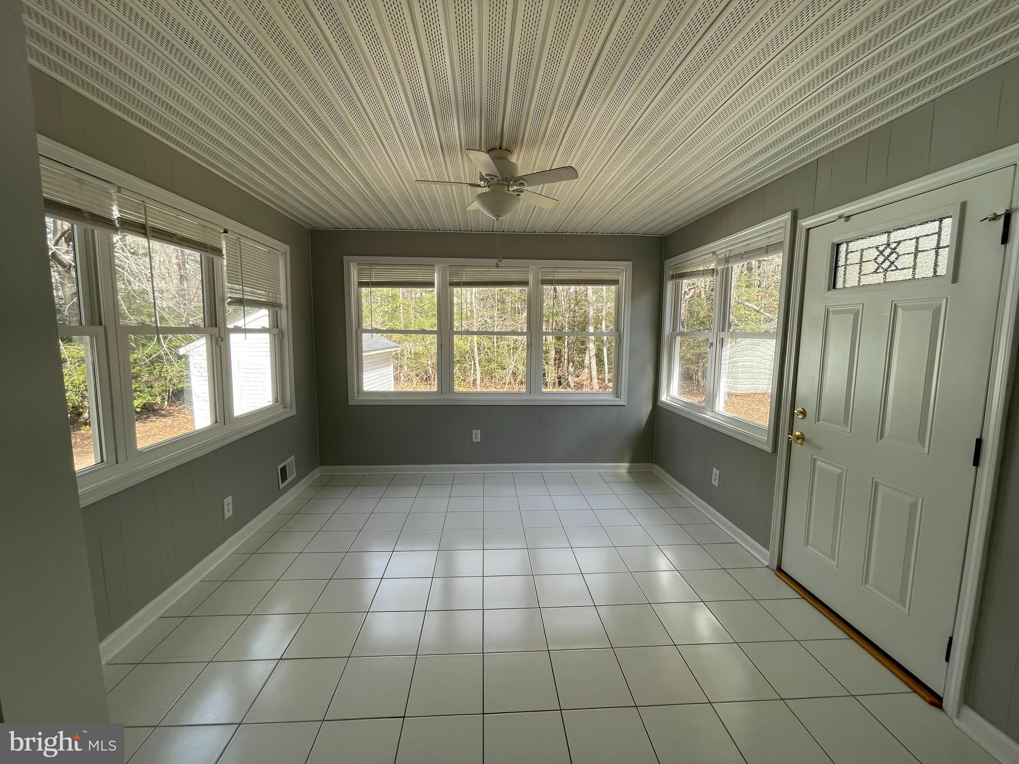 330 Pilot Way Lusby, MD 20657 - Photo 9 of 14 sun porch