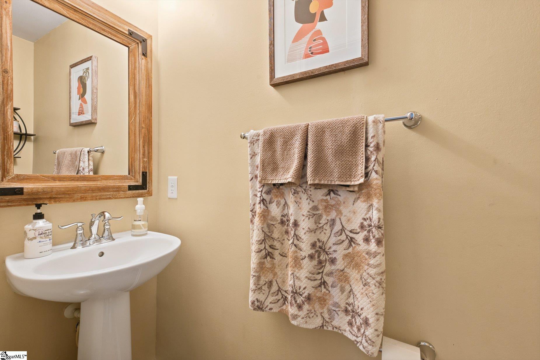 336 Bucklebury Road Greer, SC 29651 - Photo 9 of 27