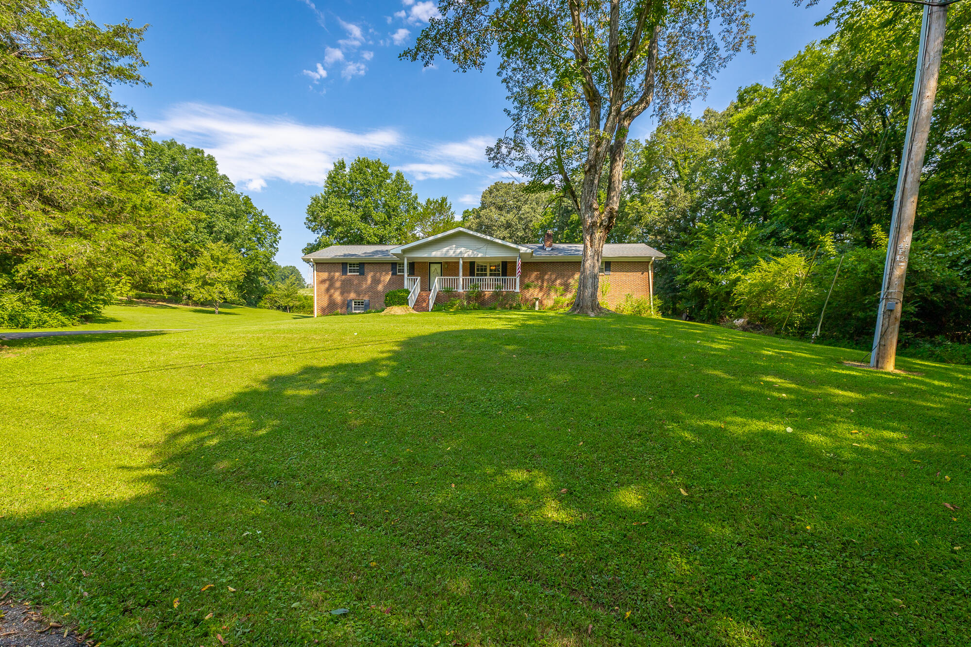 8933 Leamon Road, Harrison, TN 37341 Compass