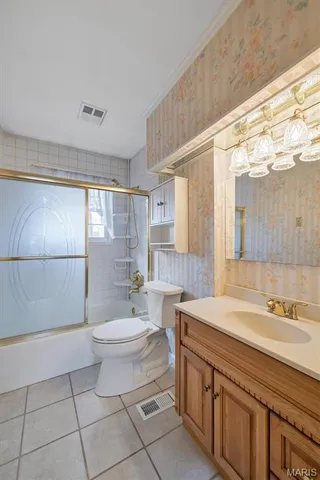 $172,500 | 4921 Tulip Tree Lane, Hazelwood, MO 63042