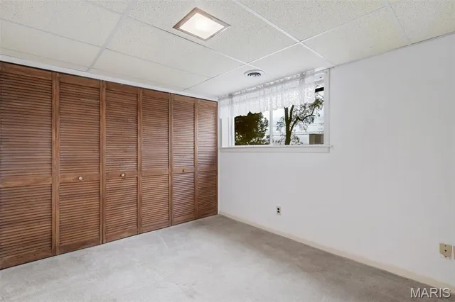 $172,500 | 4921 Tulip Tree Lane, Hazelwood, MO 63042