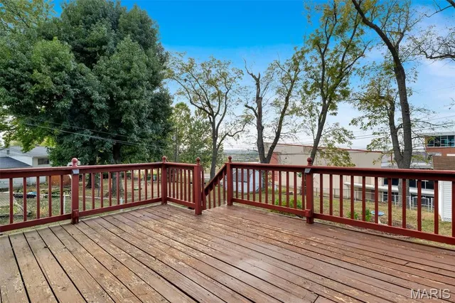 $172,500 | 4921 Tulip Tree Lane, Hazelwood, MO 63042