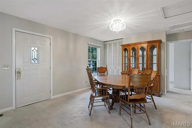 $172,500 | 4921 Tulip Tree Lane, Hazelwood, MO 63042