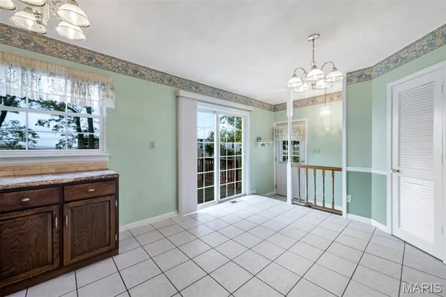 $172,500 | 4921 Tulip Tree Lane, Hazelwood, MO 63042