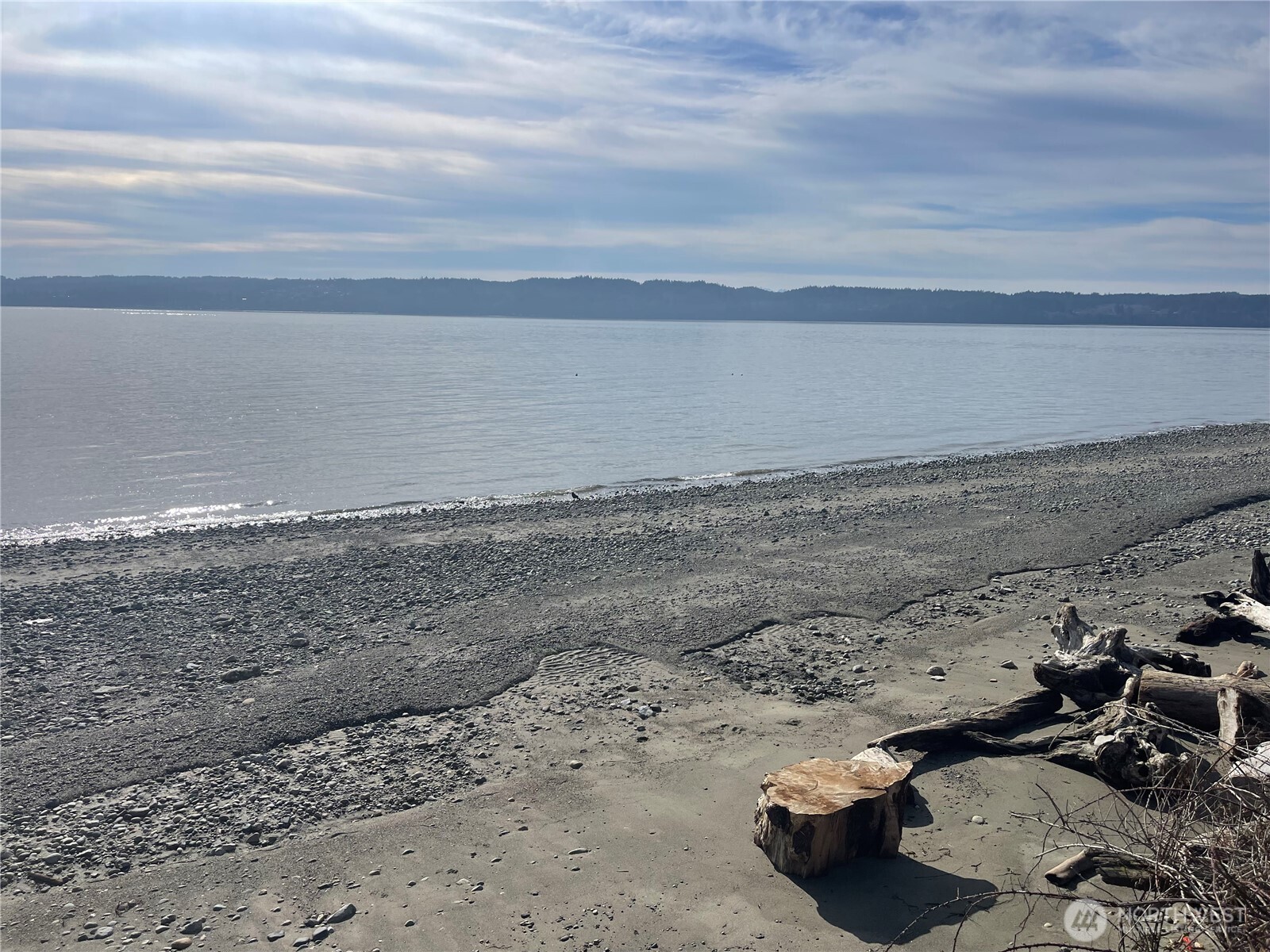 22 South Beach Drive Everett, WA 98201 - Photo 7 of 37 a view of beach and ocean