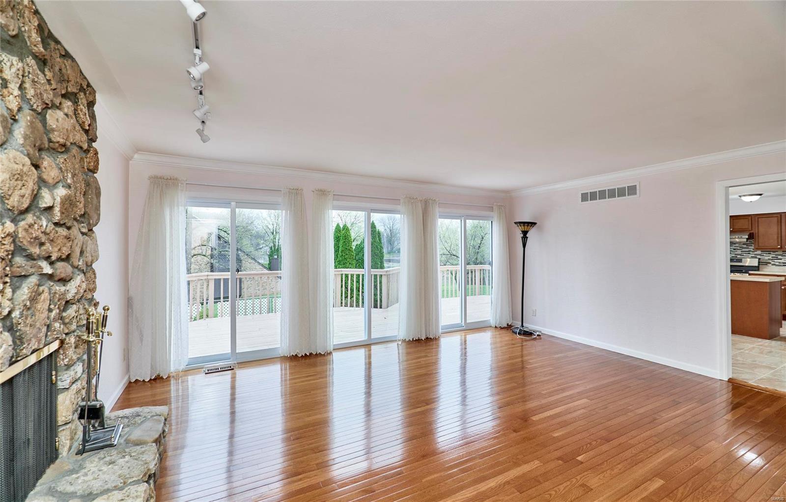 12915 Somerton Ridge Drive St. Louis, MO 63141 - Photo 5 of 53