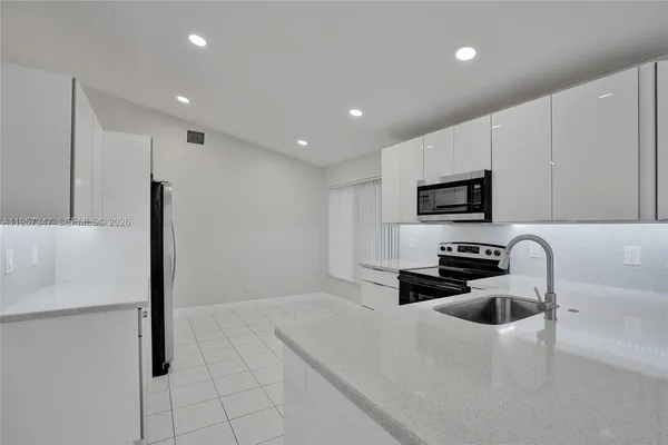 $3,900 | 18034 Southwest 20th Street, Miramar, FL 33029