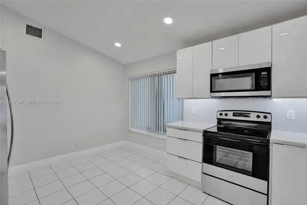 $3,900 | 18034 Southwest 20th Street, Miramar, FL 33029