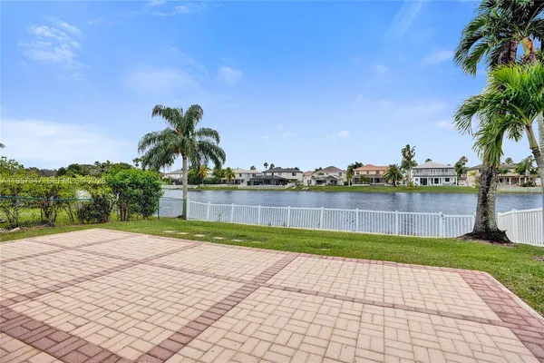 $3,900 | 18034 Southwest 20th Street, Miramar, FL 33029