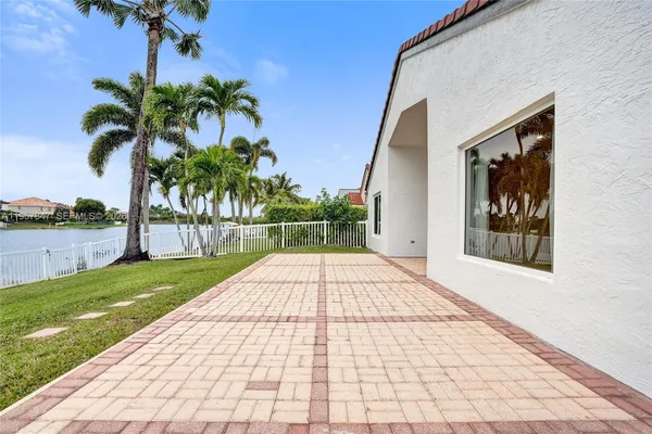 $3,900 | 18034 Southwest 20th Street, Miramar, FL 33029