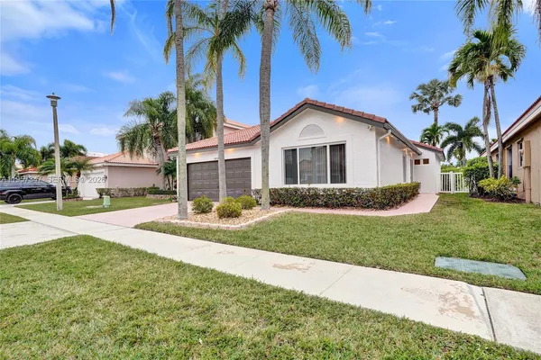 $3,900 | 18034 Southwest 20th Street, Miramar, FL 33029