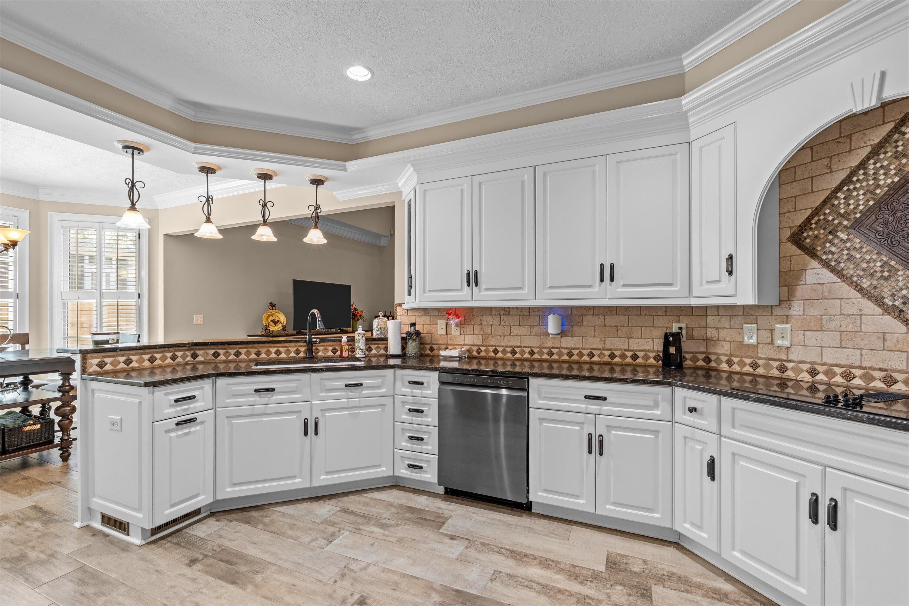 808 Shackleford Place Evans, GA 30809 - Photo 20 of 60 808 Shackleford Place | Evans,GA 30809 | Listed by: Sierra Struble & Sarah Scott with The Magnolia Bloom Team at Real Broker LLC