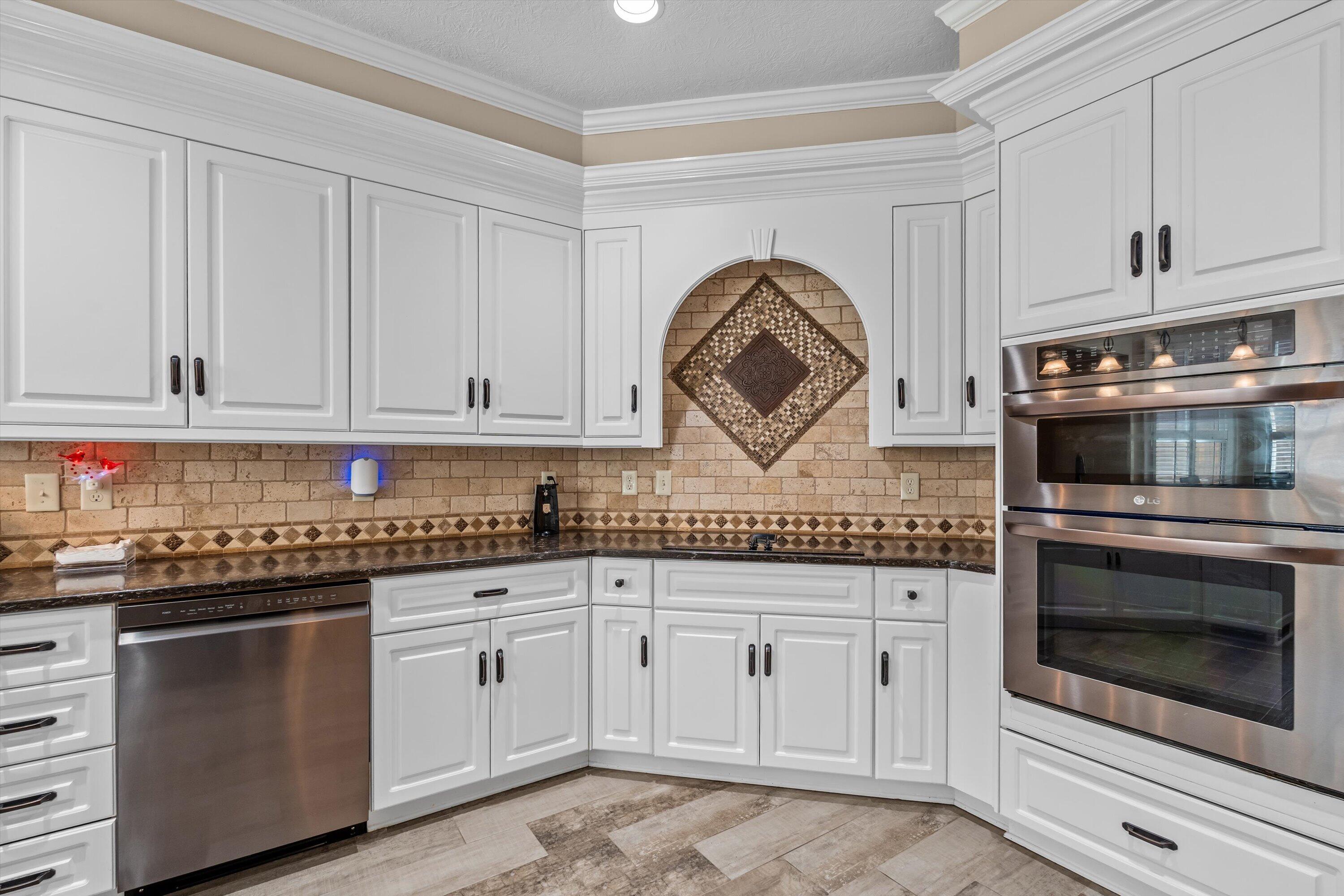 808 Shackleford Place Evans, GA 30809 - Photo 21 of 60 808 Shackleford Place | Evans,GA 30809 | Listed by: Sierra Struble & Sarah Scott with The Magnolia Bloom Team at Real Broker LLC