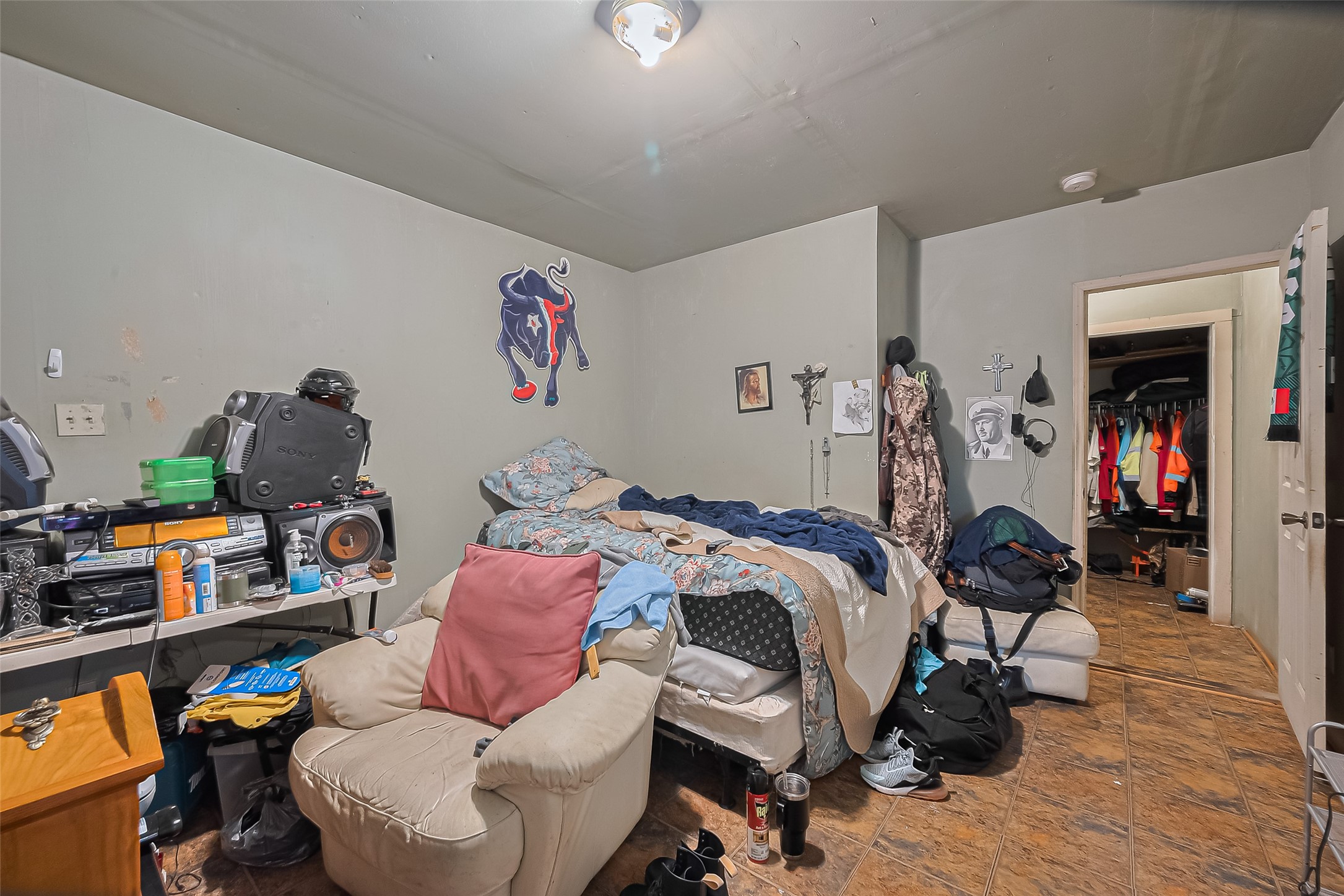 5012 Eigel Street Houston, TX 77007 - Photo 43 of 45 a bedroom with furniture and a wooden floor