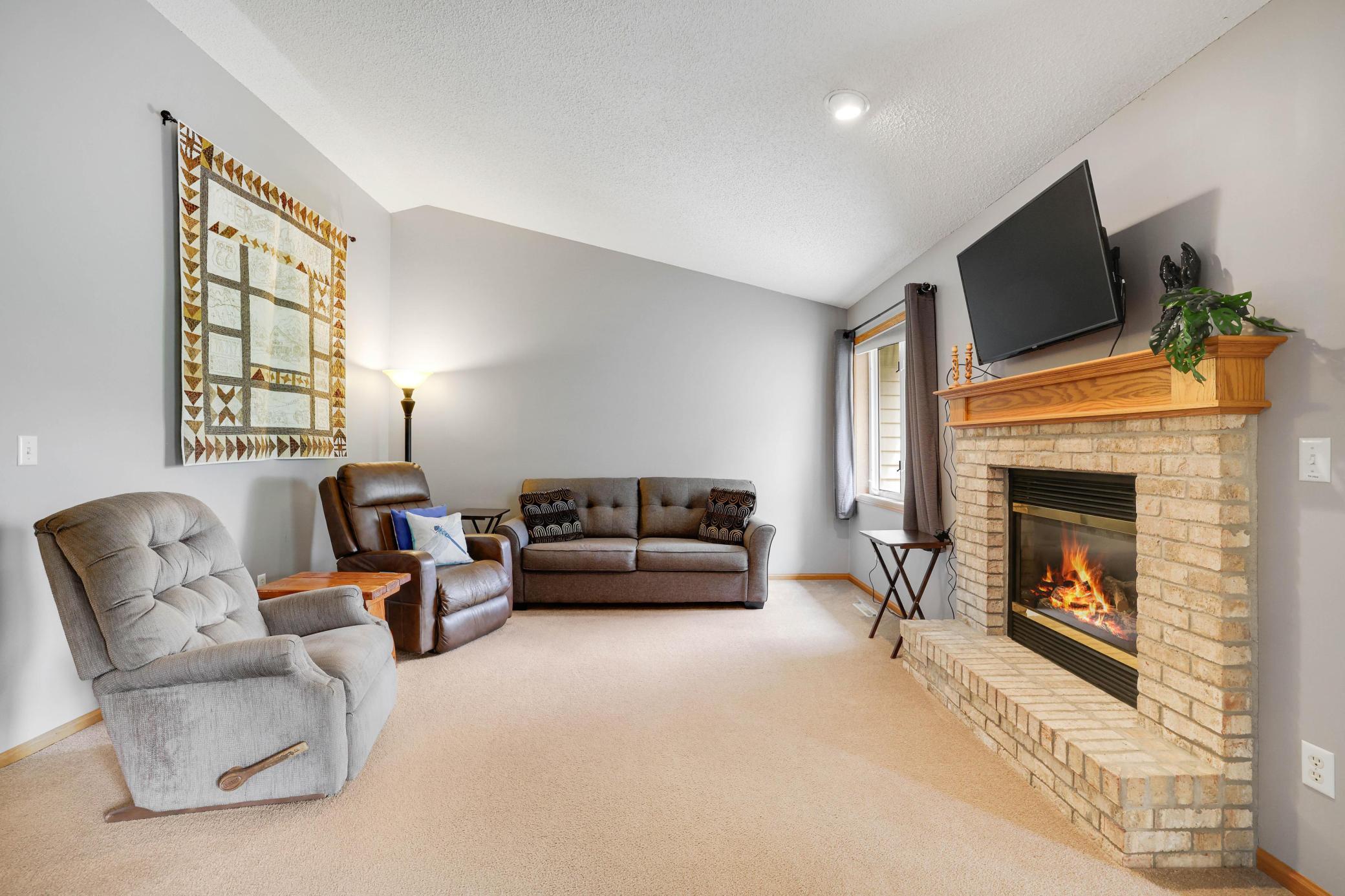 112 Linden Road Prescott, WI 54021 - Photo 6 of 40