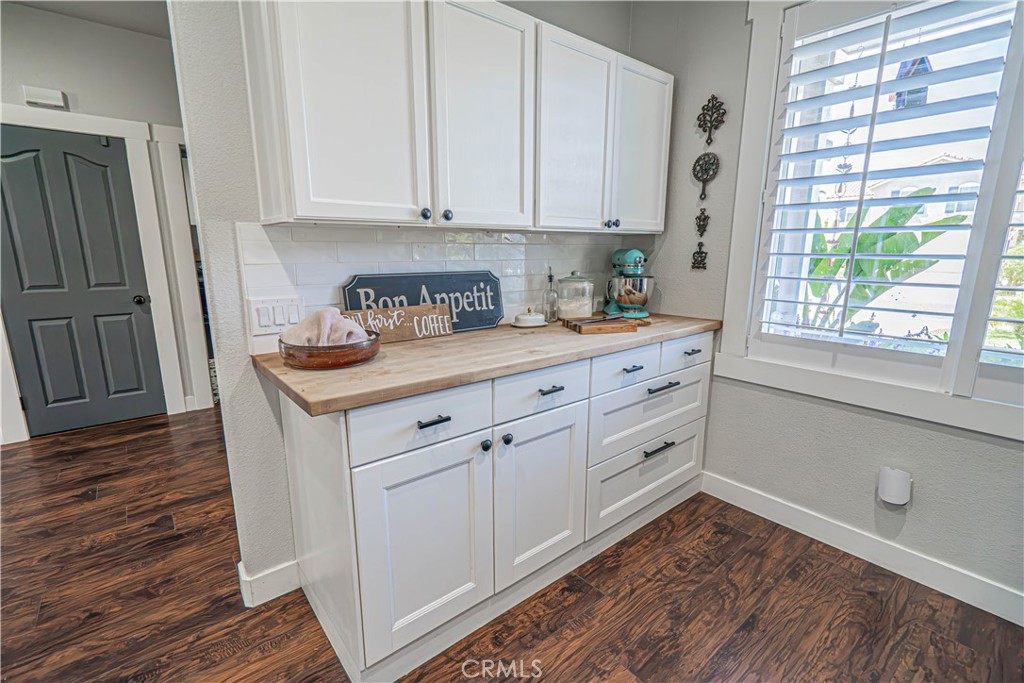28235 Springvale Lane Castaic, CA 91384 - Photo 13 of 54
