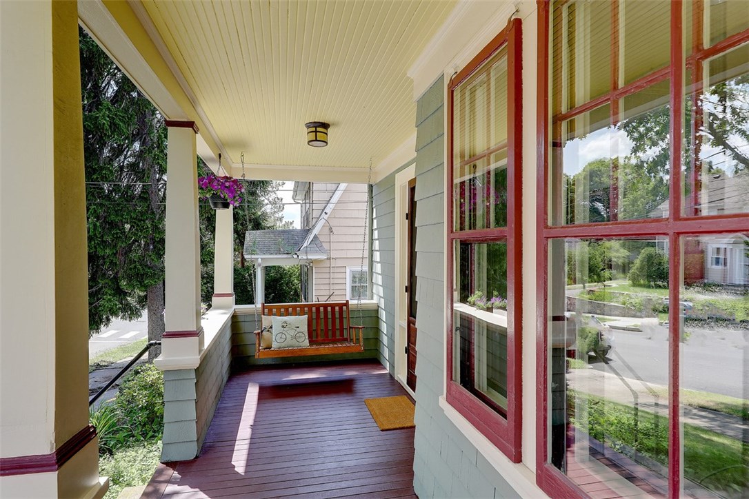 71 Edgehill Road Providence, RI 02906 - Photo 3 of 33