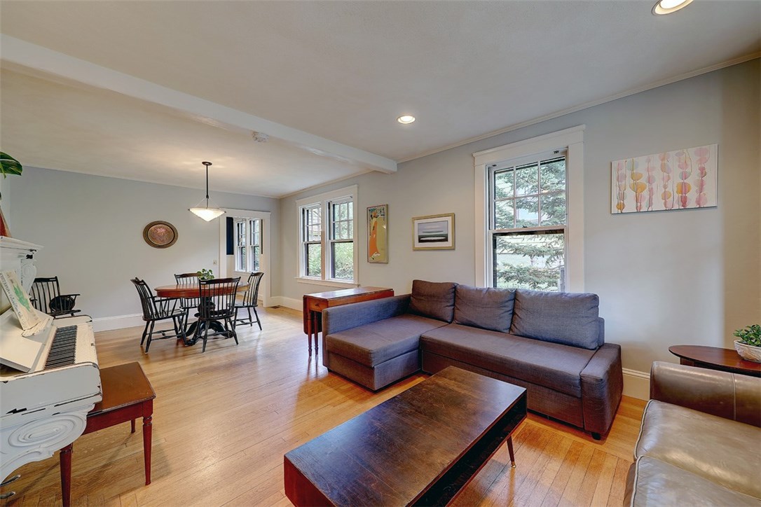 71 Edgehill Road Providence, RI 02906 - Photo 6 of 33