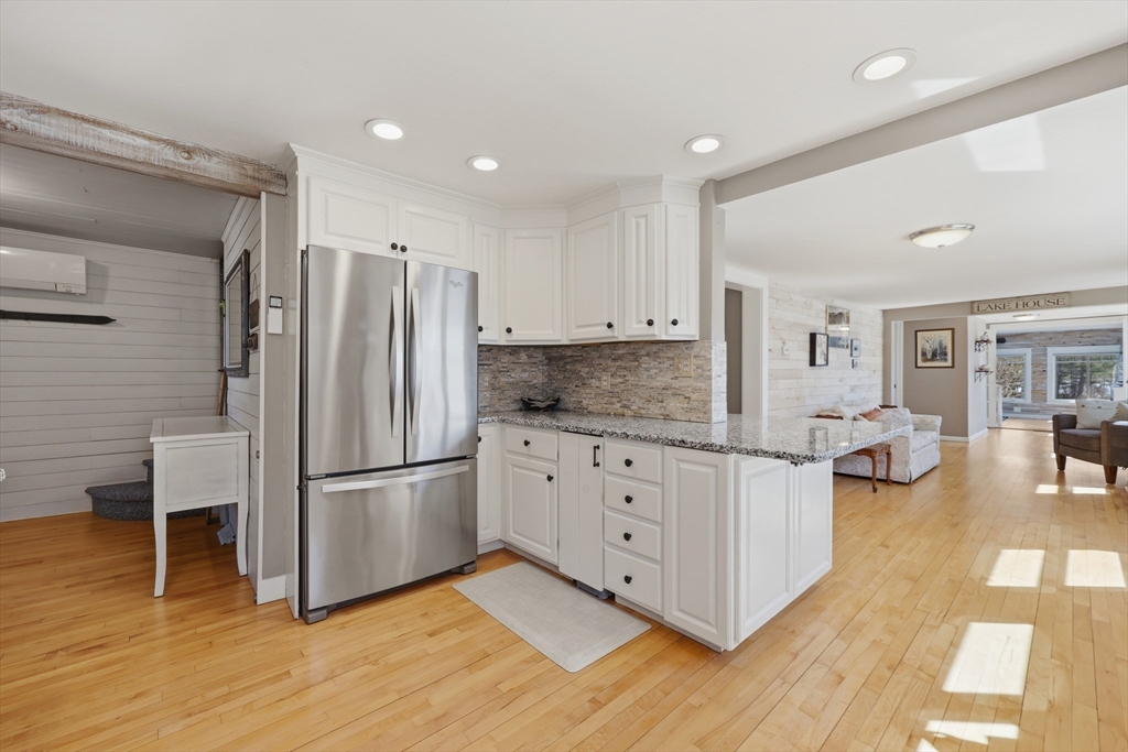 51 Spring Street Lunenburg, MA 01462 - Photo 8 of 42