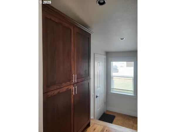 $500,000 | 204 North Russell Street, Joseph, OR 97846