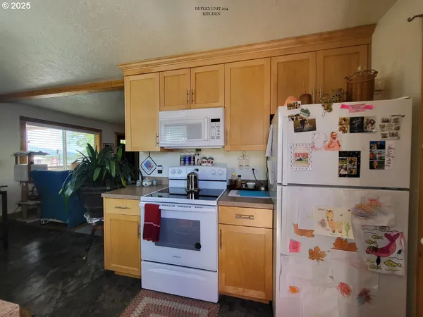 $500,000 | 204 North Russell Street, Joseph, OR 97846