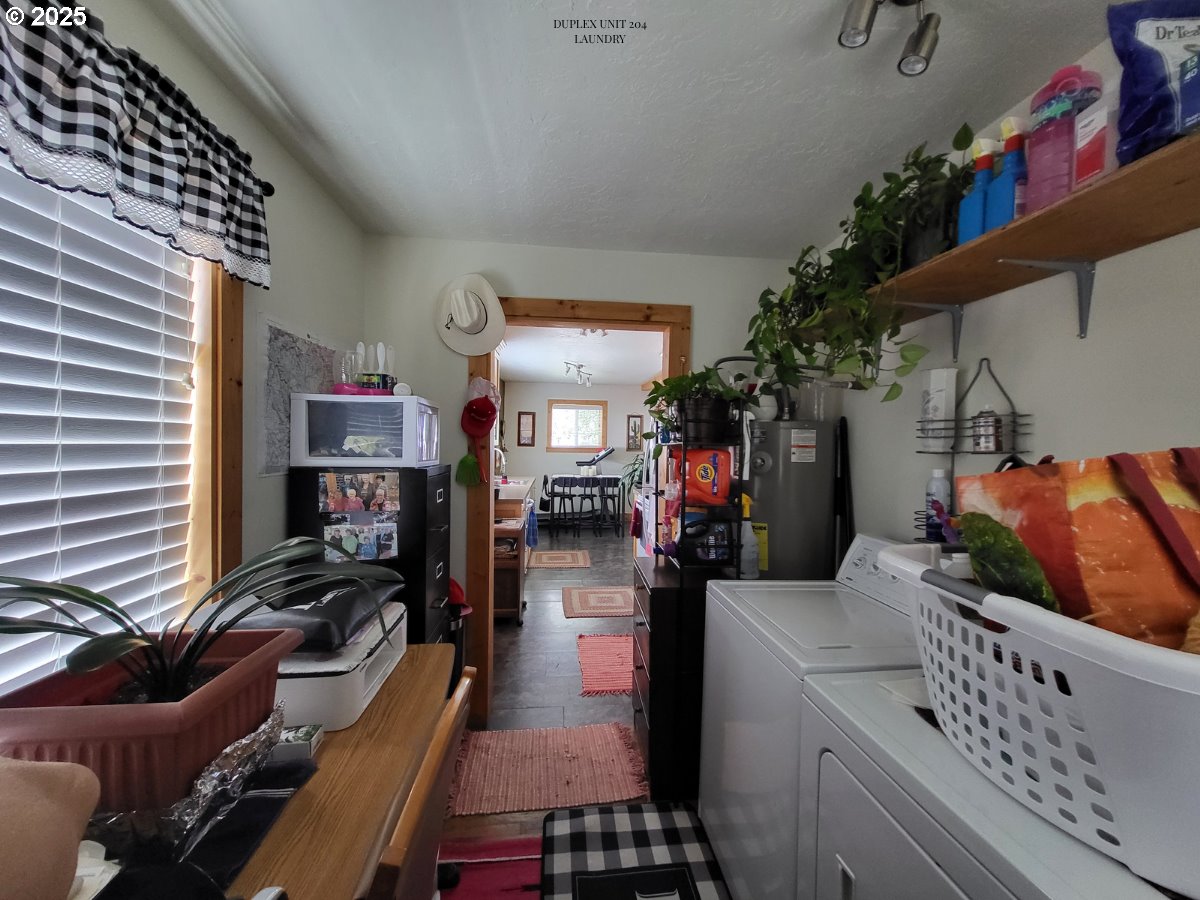204 North Russell Street Joseph, OR 97846 - Photo 41 of 46 a living room with furniture and a window