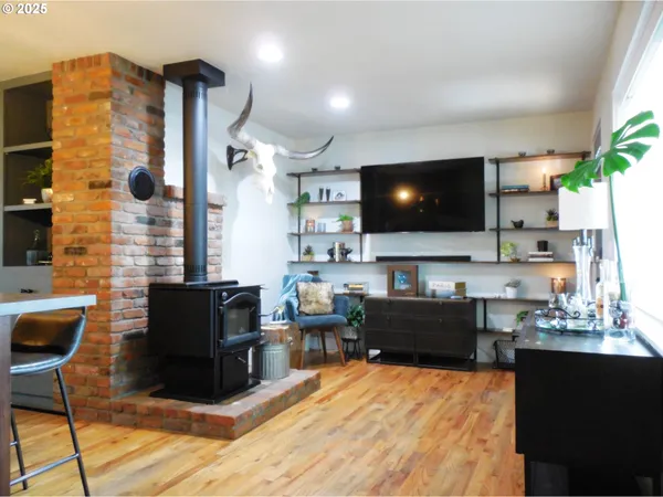 $500,000 | 204 North Russell Street, Joseph, OR 97846