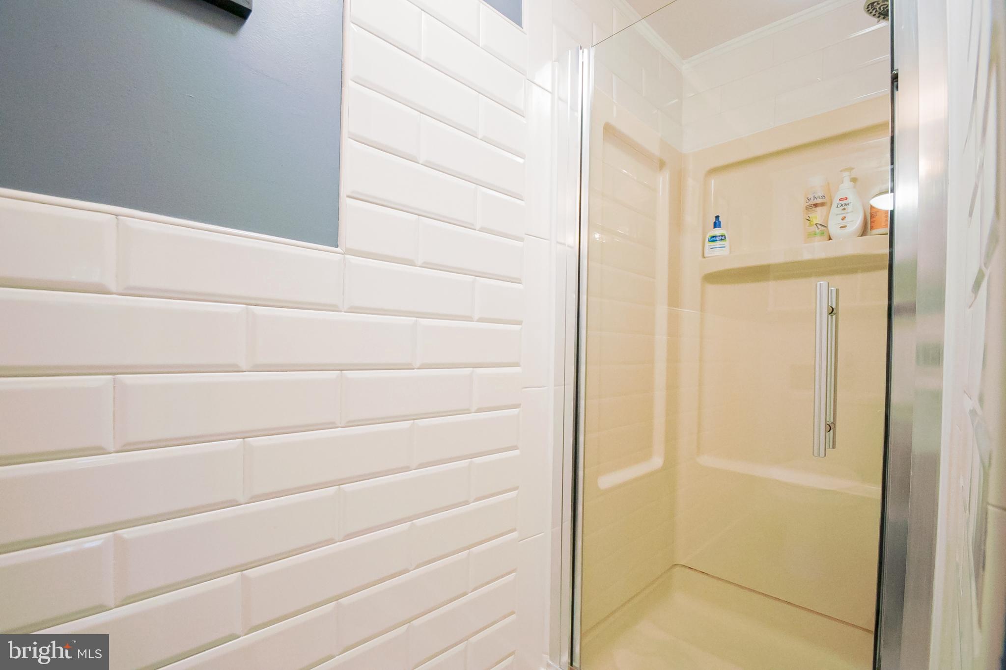 7 Rockford Road, Unit G5 Wilmington, DE 19806 - Photo 24 of 34 Master Bath
