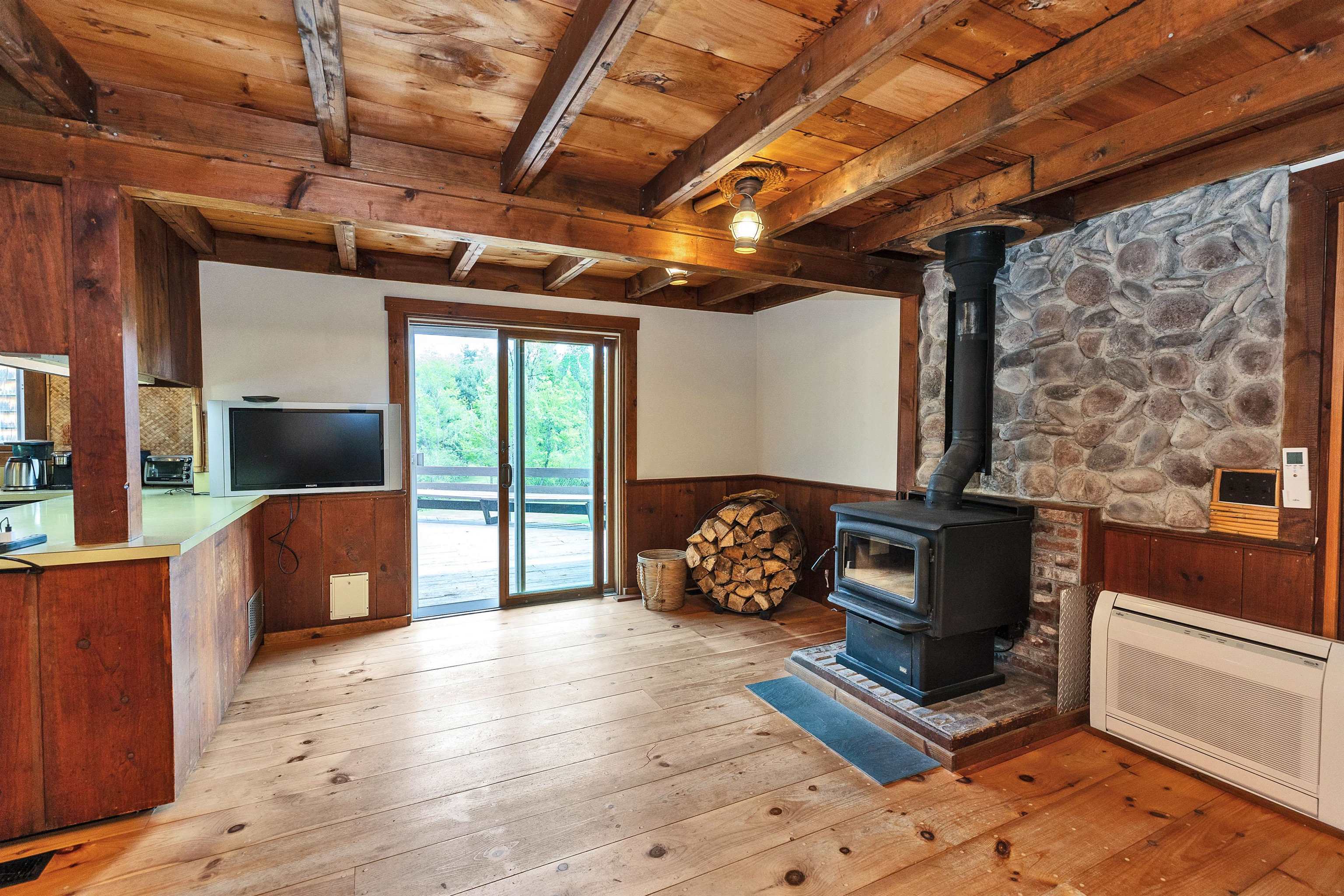 277 Old Street Road Peterborough, NH 03458 - Photo 9 of 38