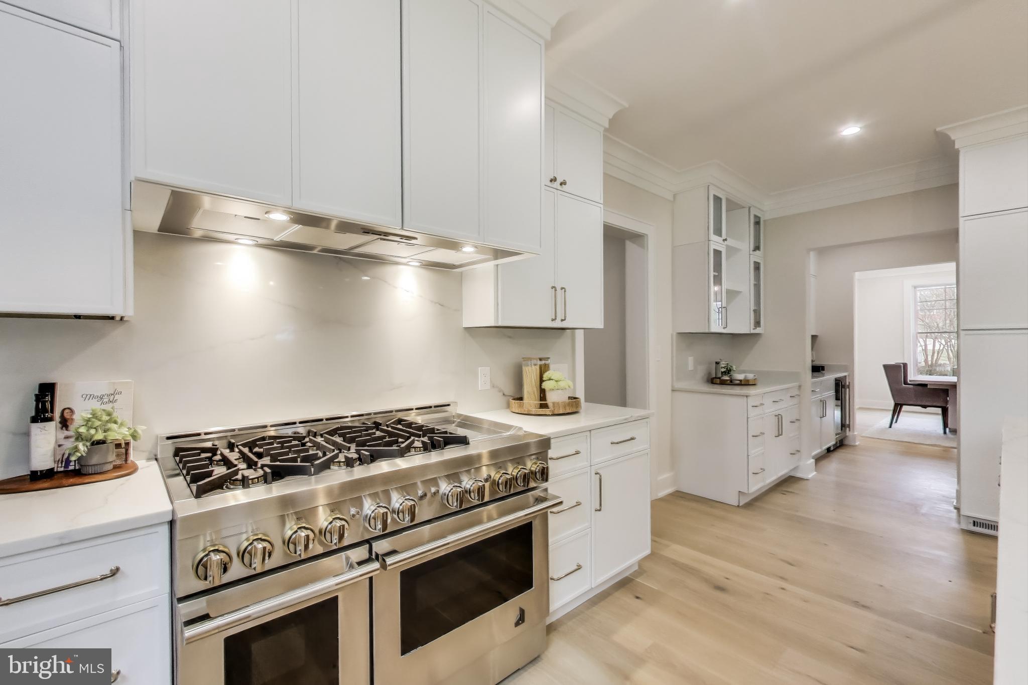9712 Elrod Road Kensington, MD 20895 - Photo 11 of 58 Gallery Image 11