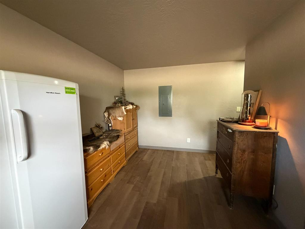 106 Bennett Creek Road Powell, WY 82435 - Photo 8 of 27 Gallery Image 8