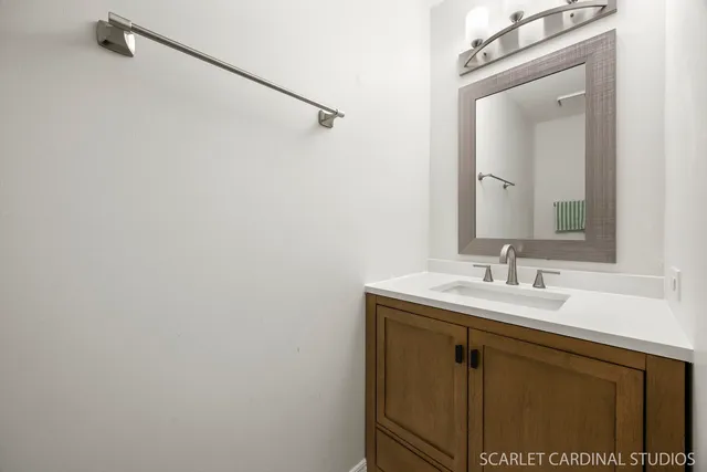 $465,000 | 2235 Cheshire Drive, Aurora, IL 60502