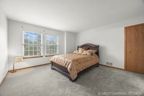 $450,000 | 2235 Cheshire Drive, Aurora, IL 60502