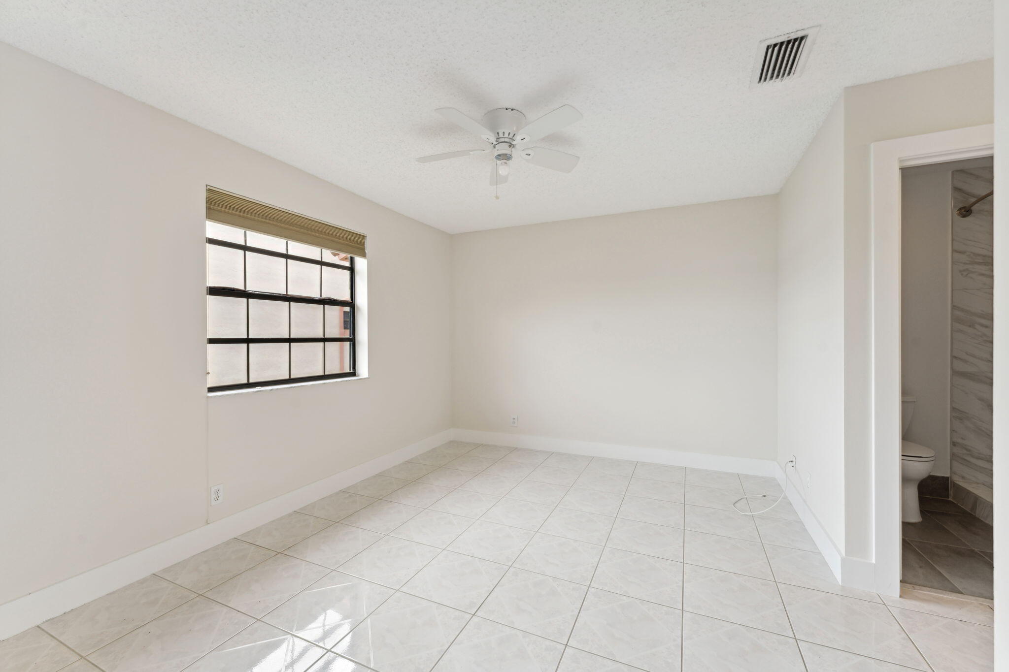 3190 Leewood Terrace, Unit L204 Boca Raton, FL 33431 - Photo 15 of 37 Leewood 15