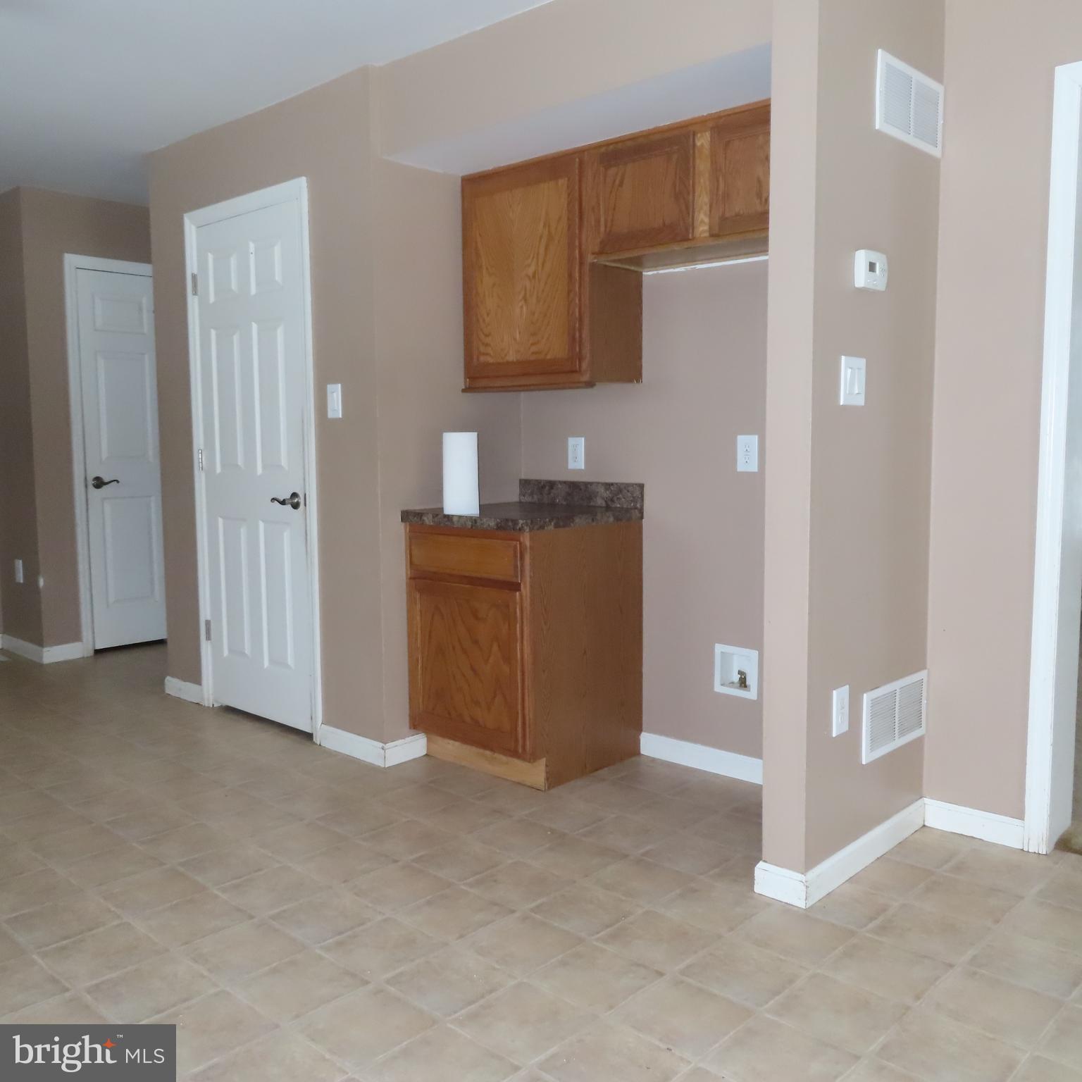5237 Rolling Road, Unit H Chambersburg, PA 17202 - Photo 6 of 36