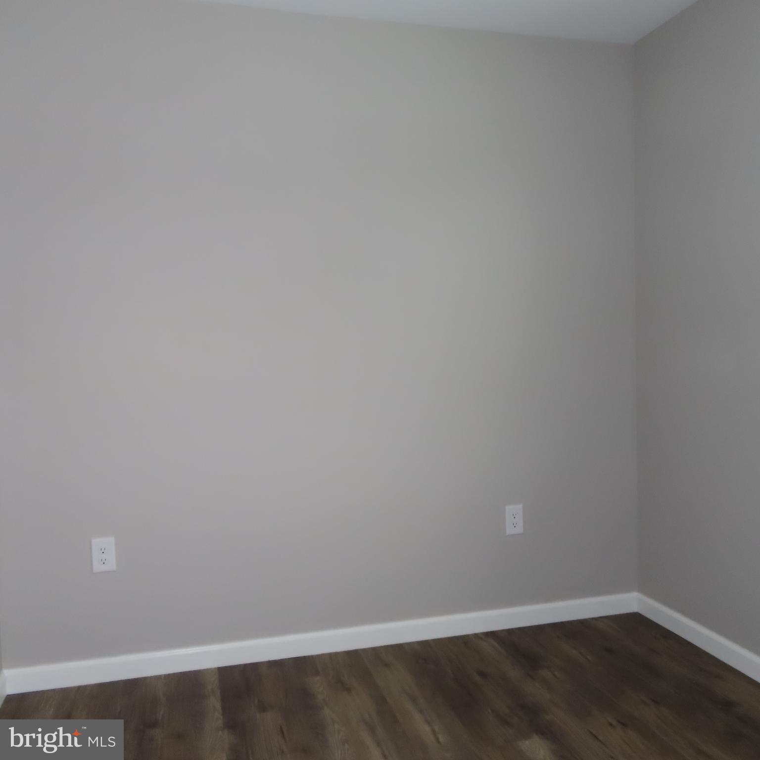 5237 Rolling Road, Unit H Chambersburg, PA 17202 - Photo 9 of 36 a view of an empty room