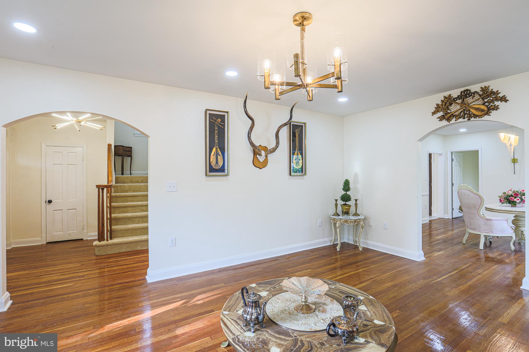 3817 Copley Road Baltimore, MD 21215 - Photo 11 of 58