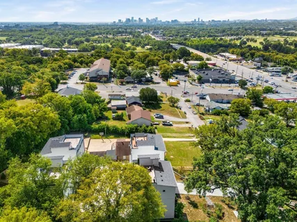 $669,999 | 3208 B Resha Lane, Nashville, TN 37218