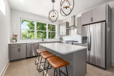 $669,999 | 3208 B Resha Lane, Nashville, TN 37218