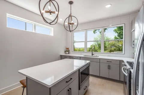 $669,999 | 3208 B Resha Lane, Nashville, TN 37218