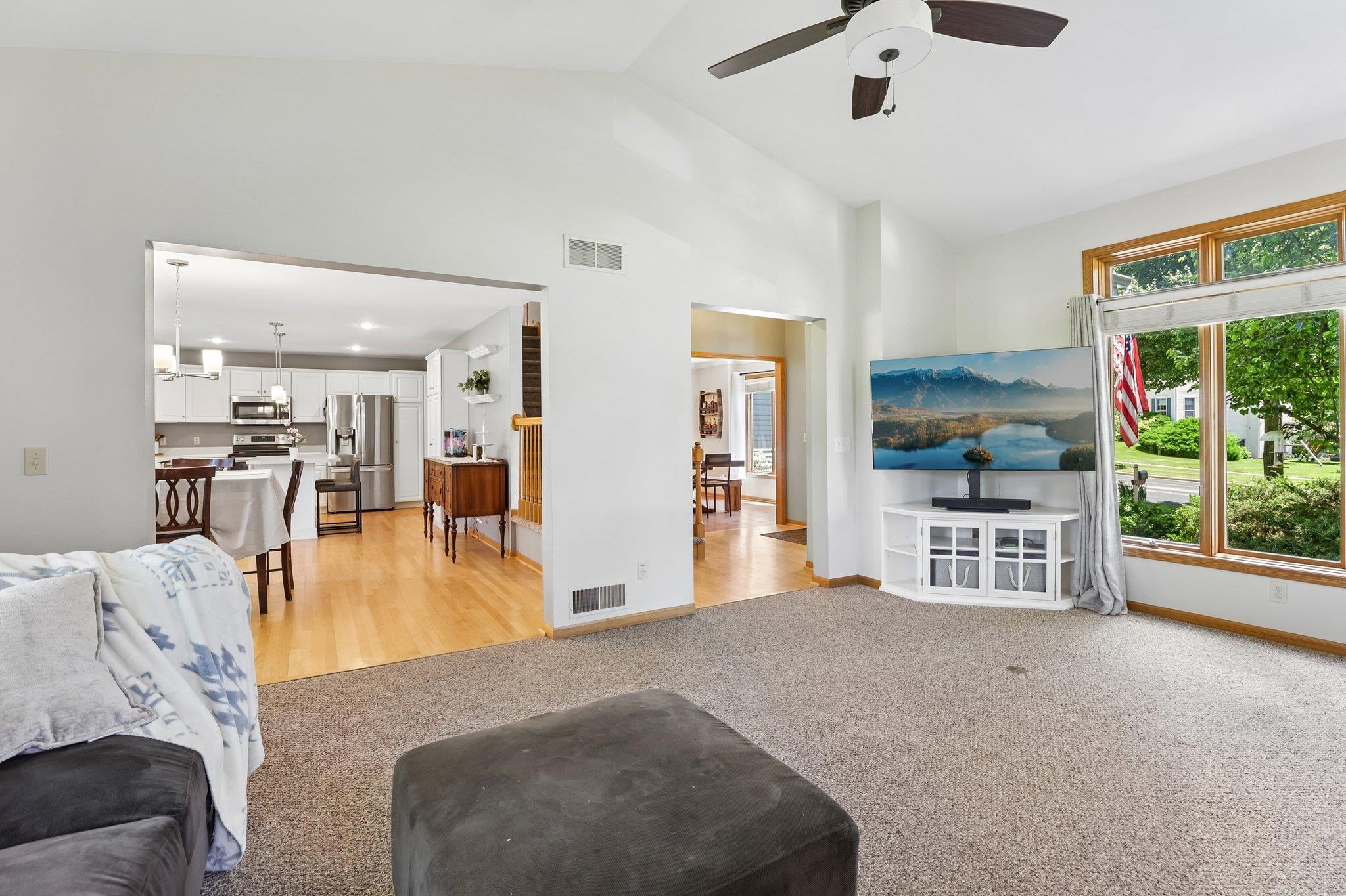4230 Redtail Pass Middleton, WI 53562 - Photo 7 of 73