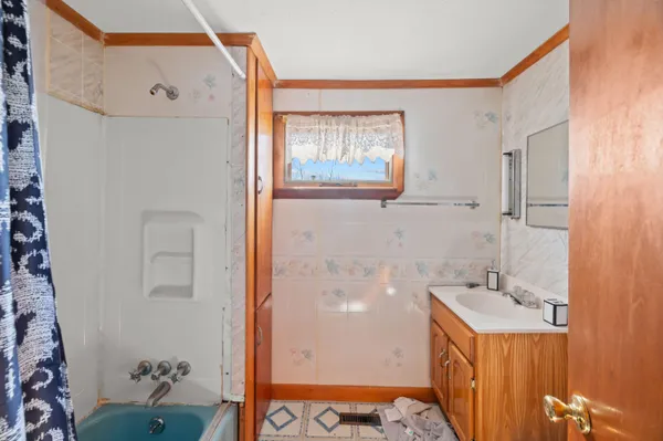 $100,000 | 515 Water Street, Guilford, ME 04443