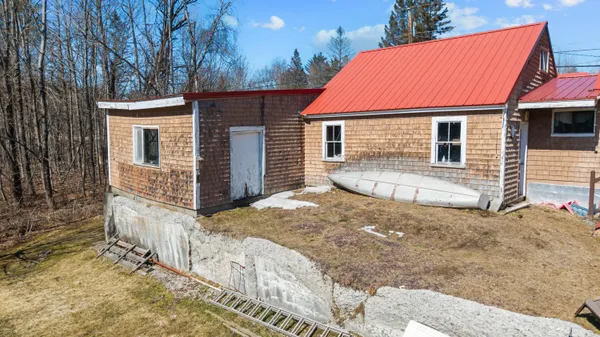 $100,000 | 515 Water Street, Guilford, ME 04443