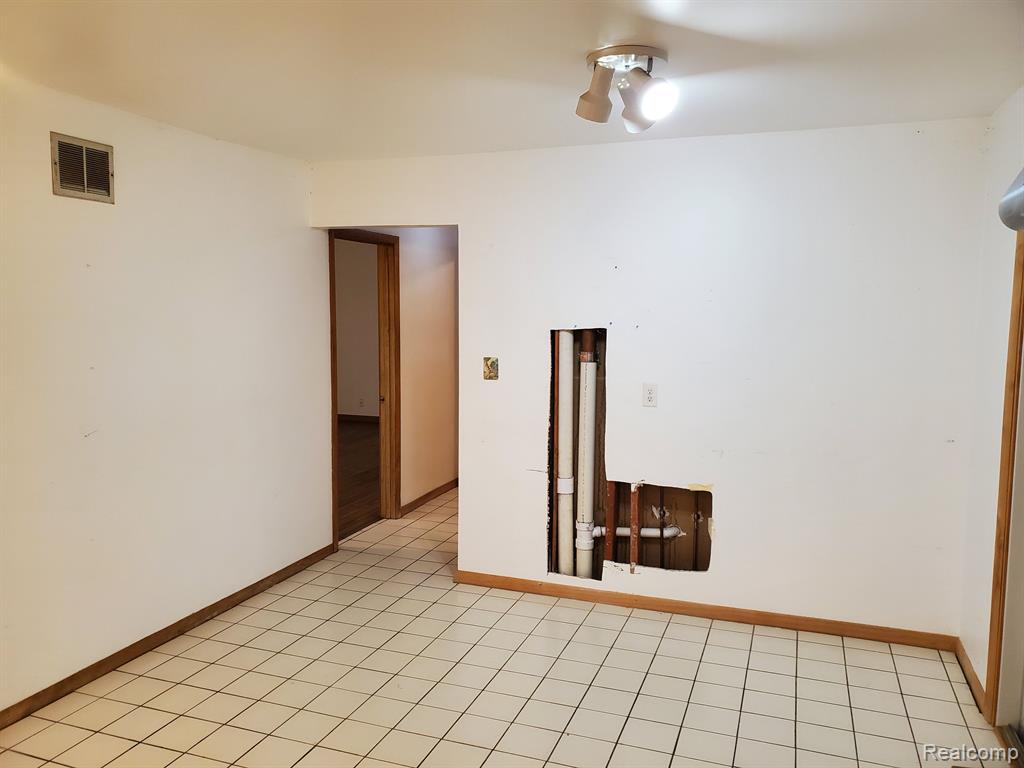 26289 Power Road Farmington Hills, MI 48334 - Photo 35 of 63